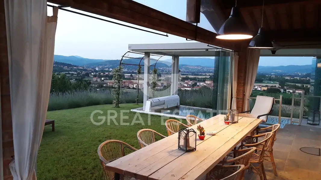 House 303m² in Italy, Perugia. Priced at 875000€ rent photo-6