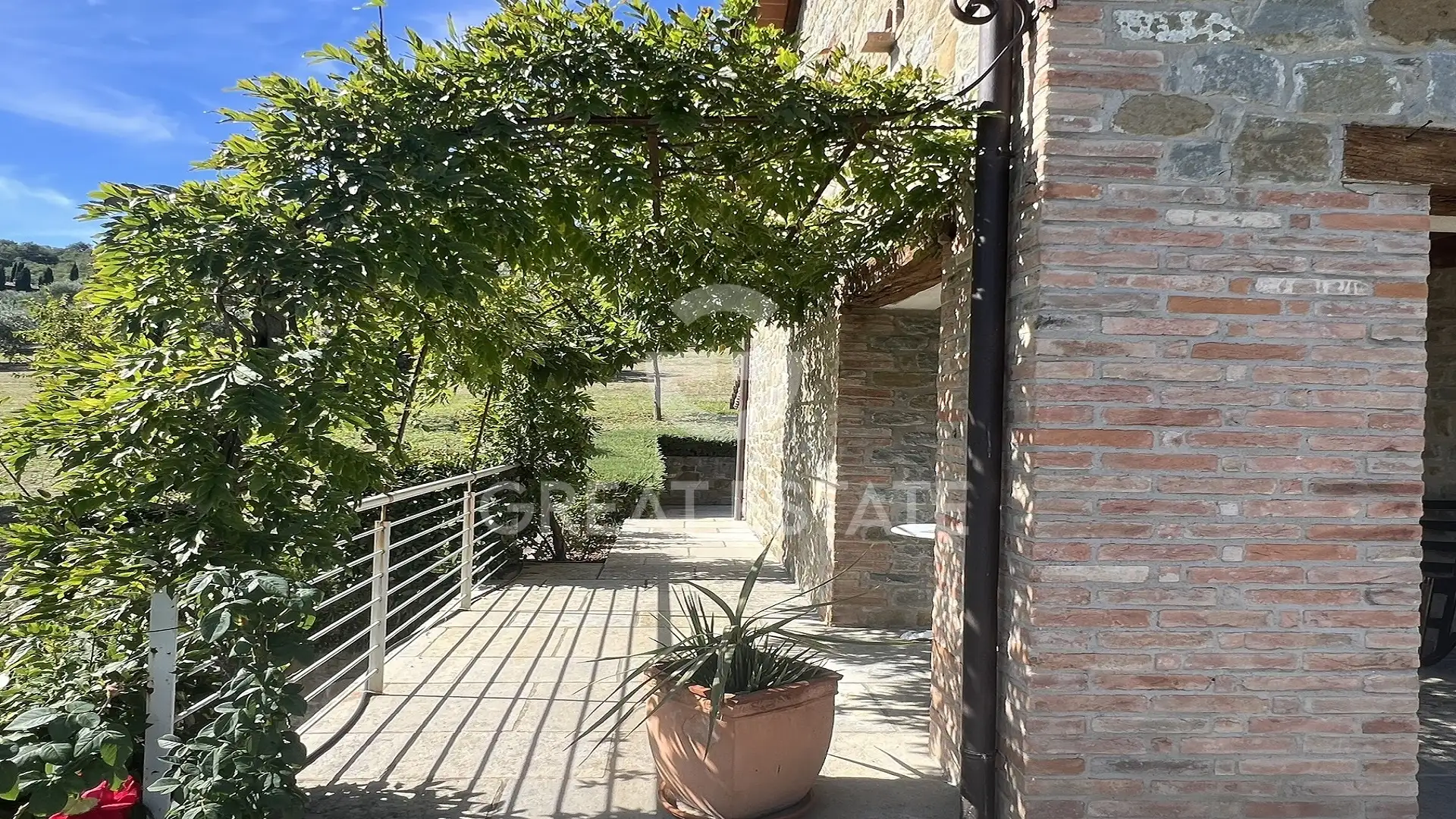House 303m² in Italy, Perugia. Priced at 875000€ rent photo-10