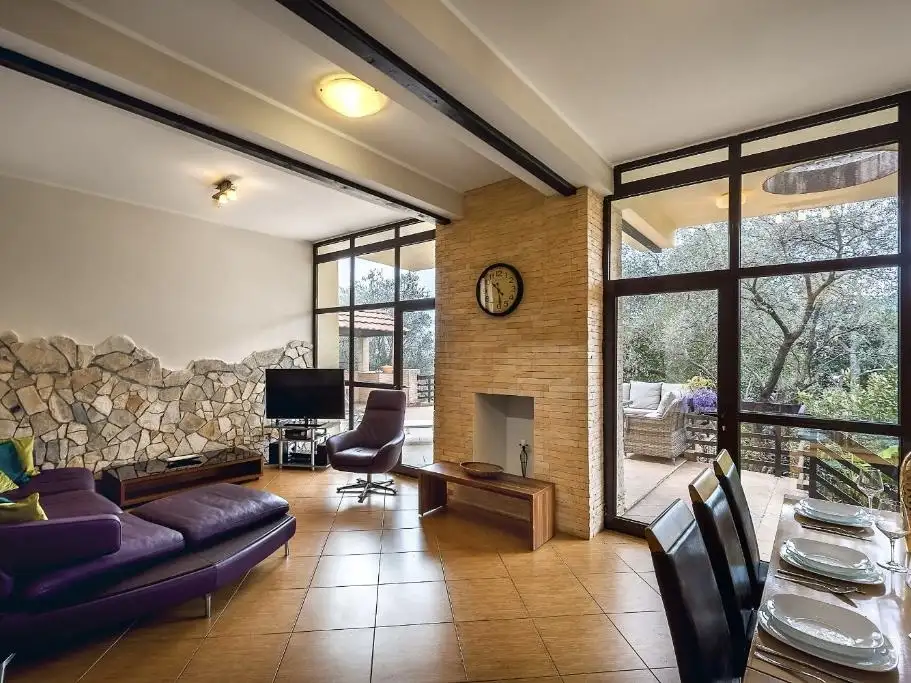 House 155m² in Montenegro, Budva. Priced at 850000€ rent photo-2