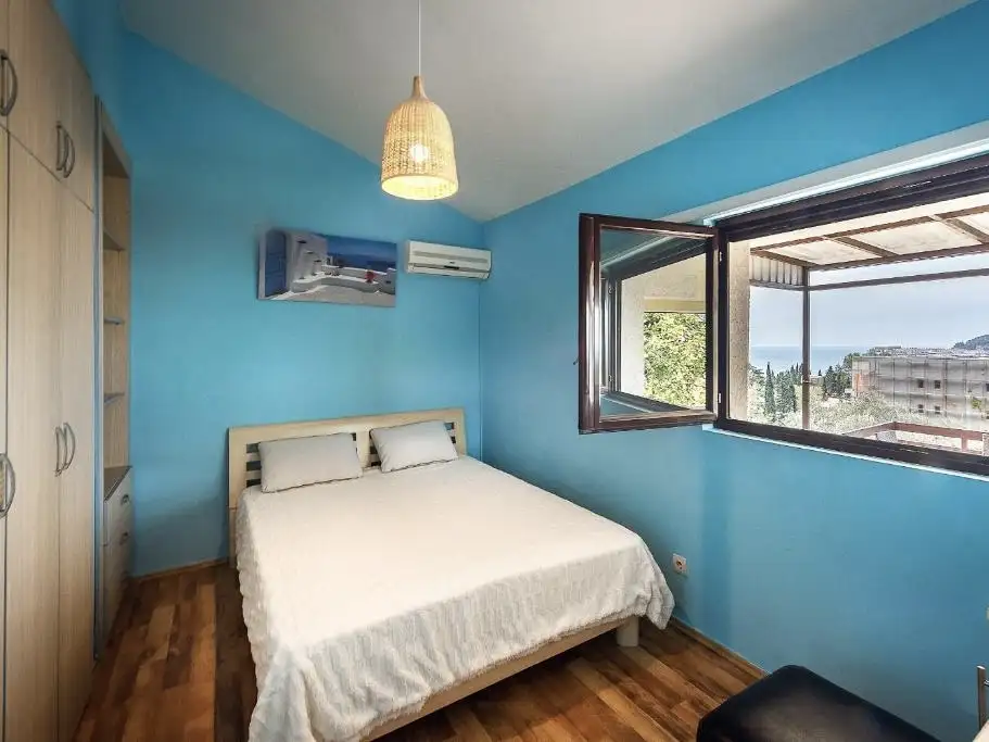 House 155m² in Montenegro, Budva. Priced at 850000€ rent photo-14