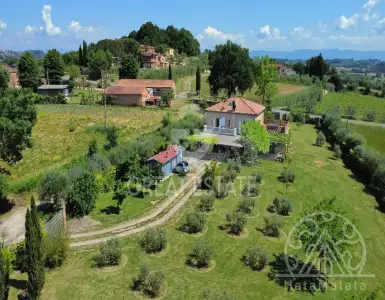 Buy in Italy for 650000€