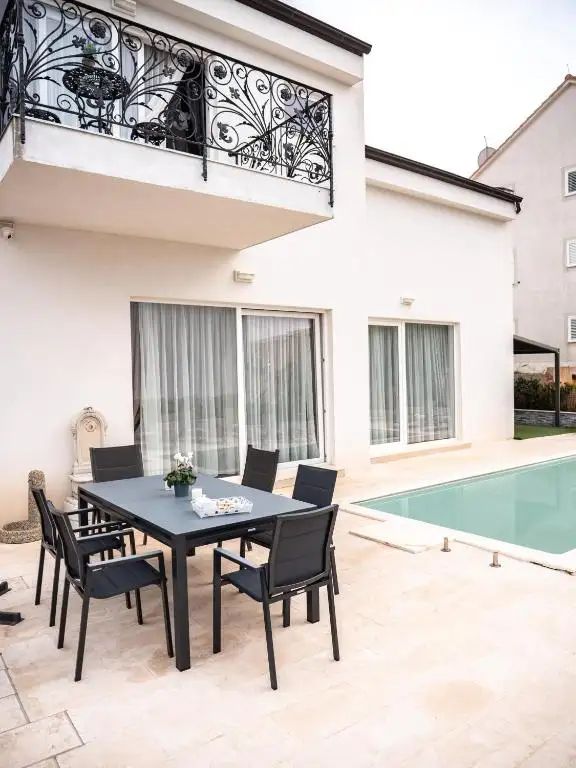 Villa 170m² in Croatia, Hvar. Priced at 995000€ rent photo-5