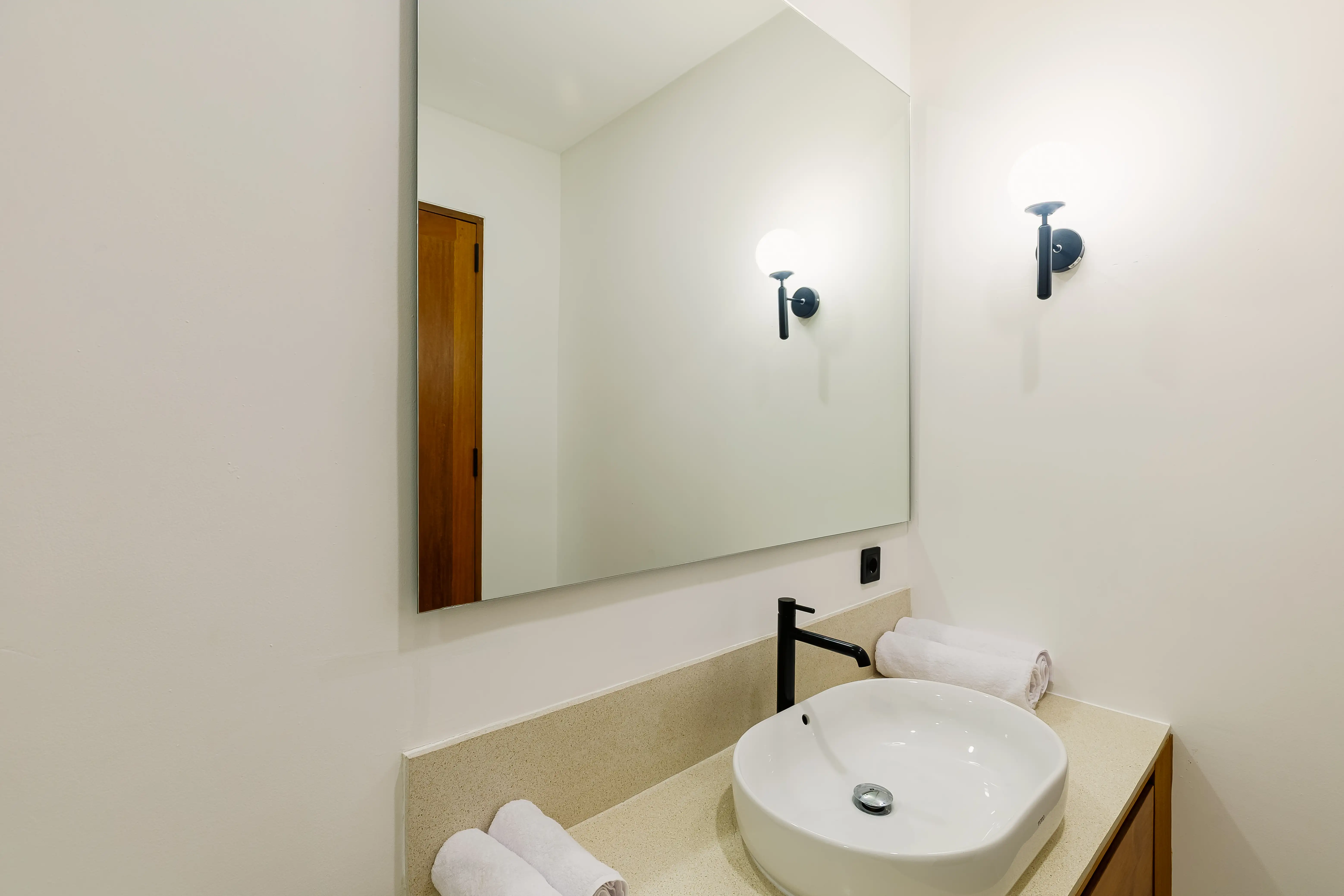 Villa 100m² in Indonesia, Canggu. Priced at 21556$ rent photo-3