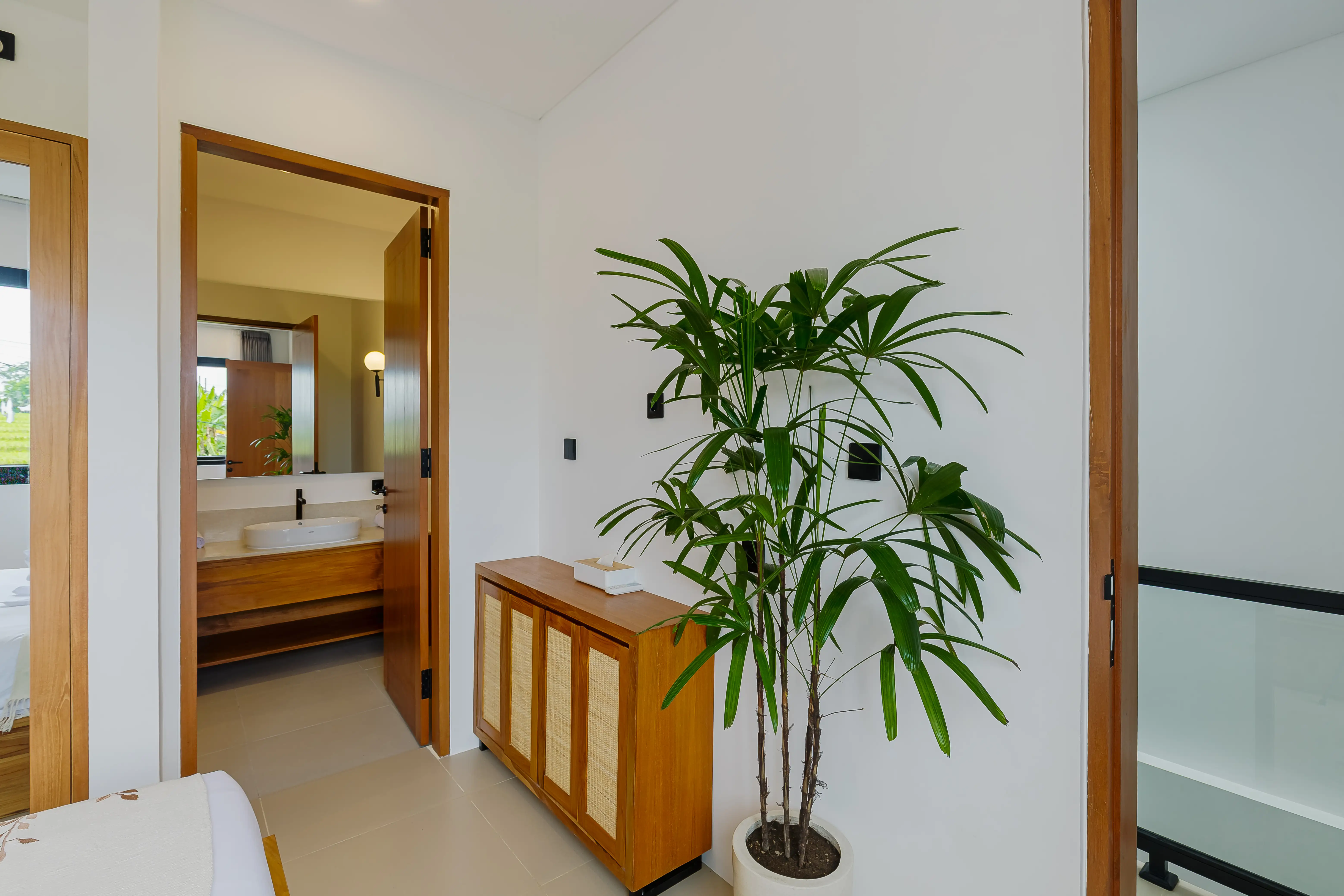 Villa 100m² in Indonesia, Canggu. Priced at 21556$ rent photo-8