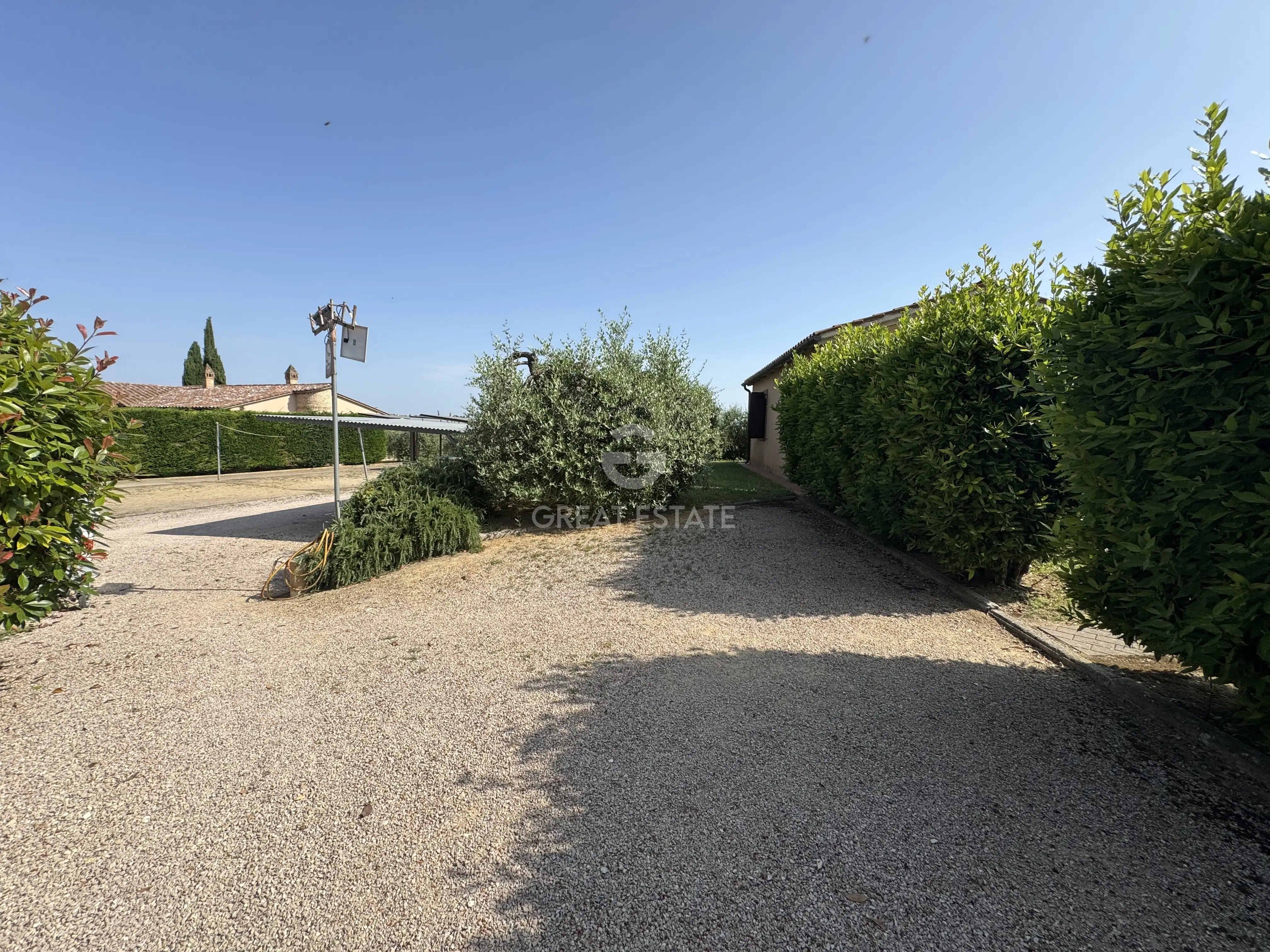 House 280m² in Italy, Perugia. Priced at 720000€ rent photo-13
