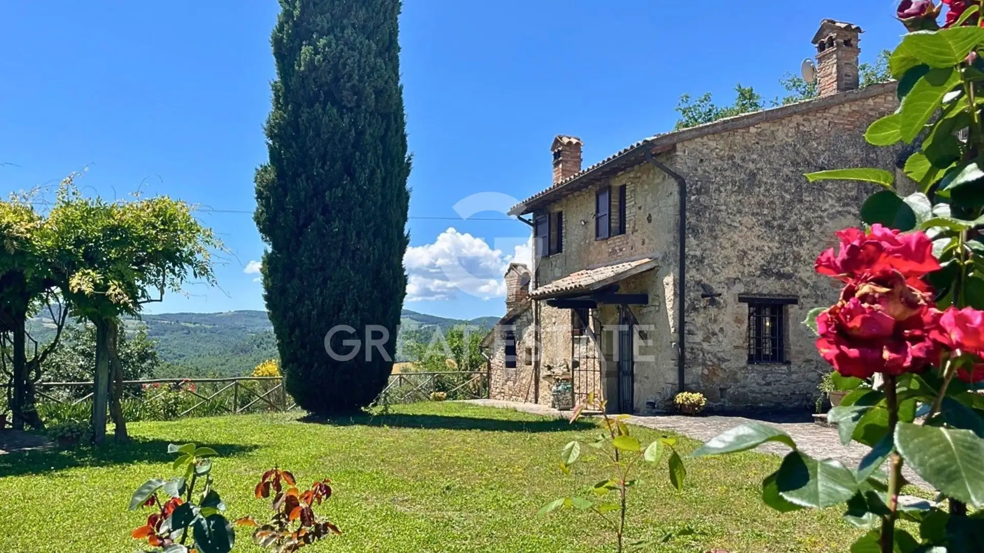 House 667m² in Italy, Perugia. Priced at 975000€ rent photo-13