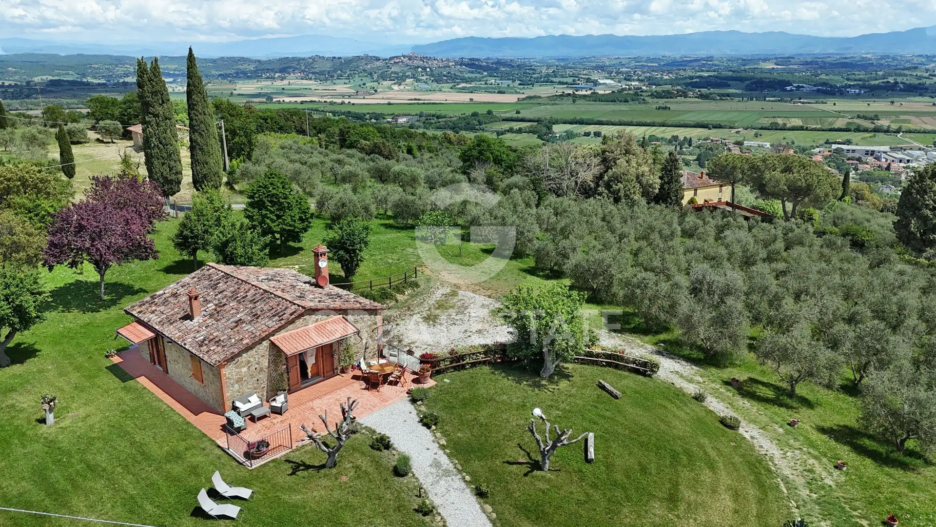 House 126m² in Italy, Siena. Priced at 500000€ rent photo-3