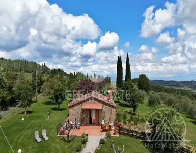 Buy in Italy for 500000€