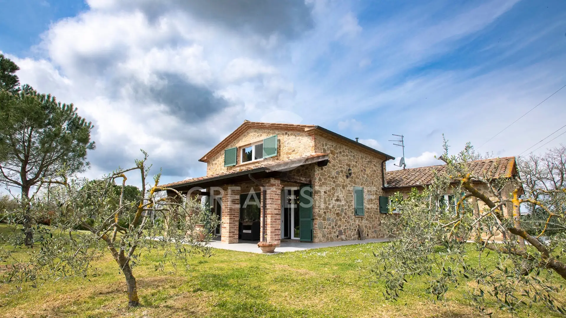House 785m² in Italy, Arezzo. Priced at 1400000€ rent photo-11