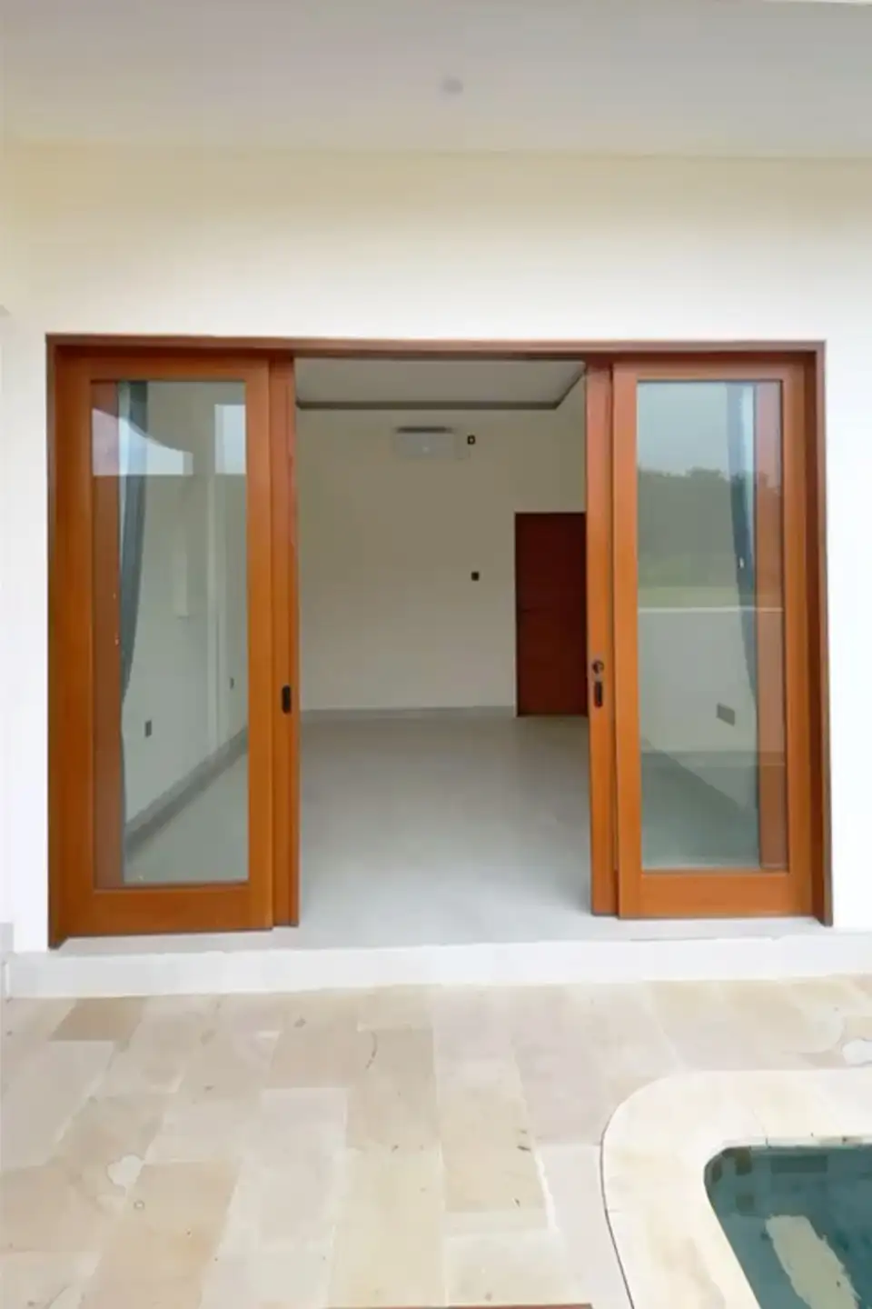 Villa 116m² in Indonesia, Kedungu. Priced at 14200$ rent photo-7