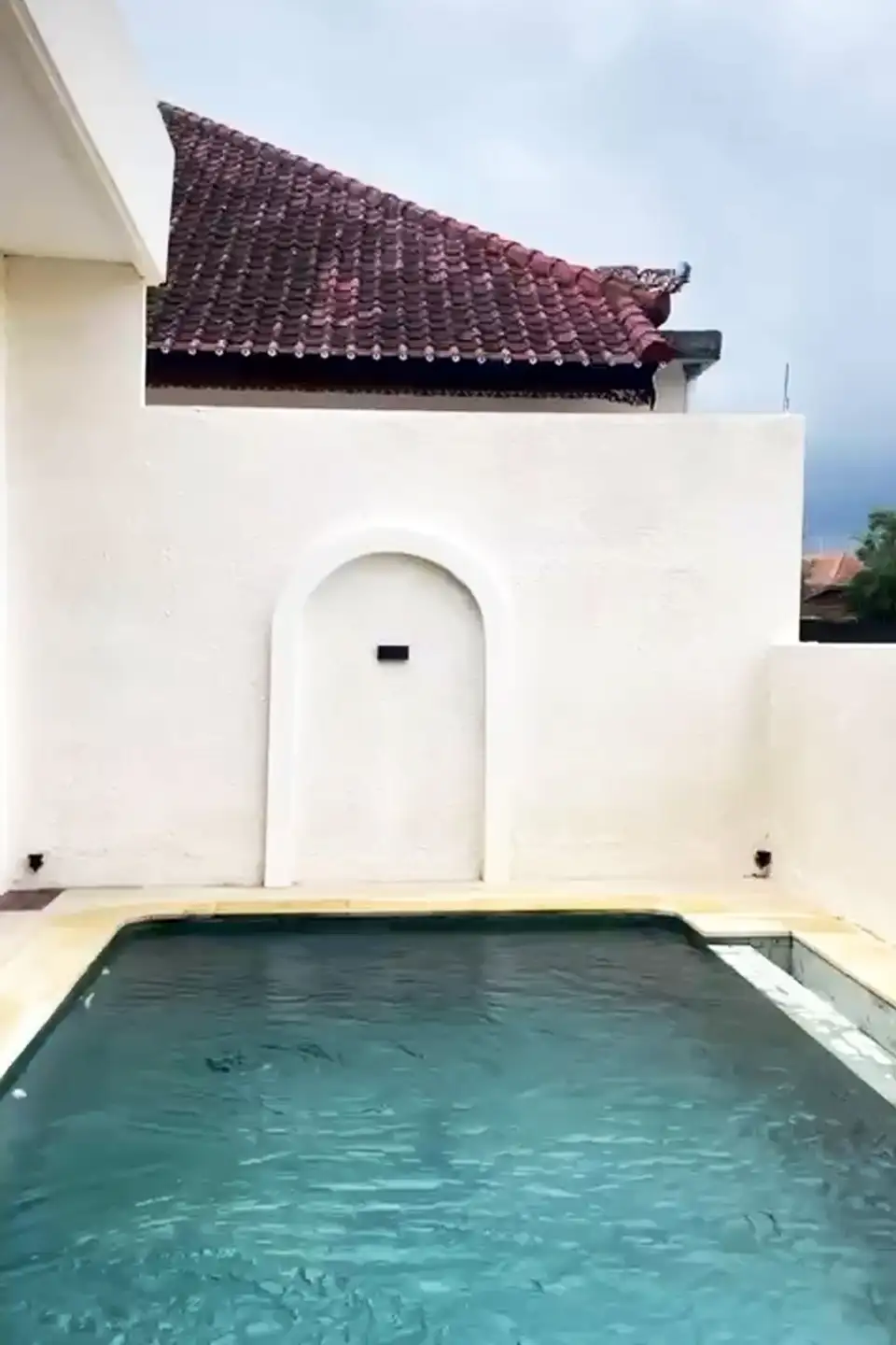 Villa 116m² in Indonesia, Kedungu. Priced at 14200$ rent photo-10