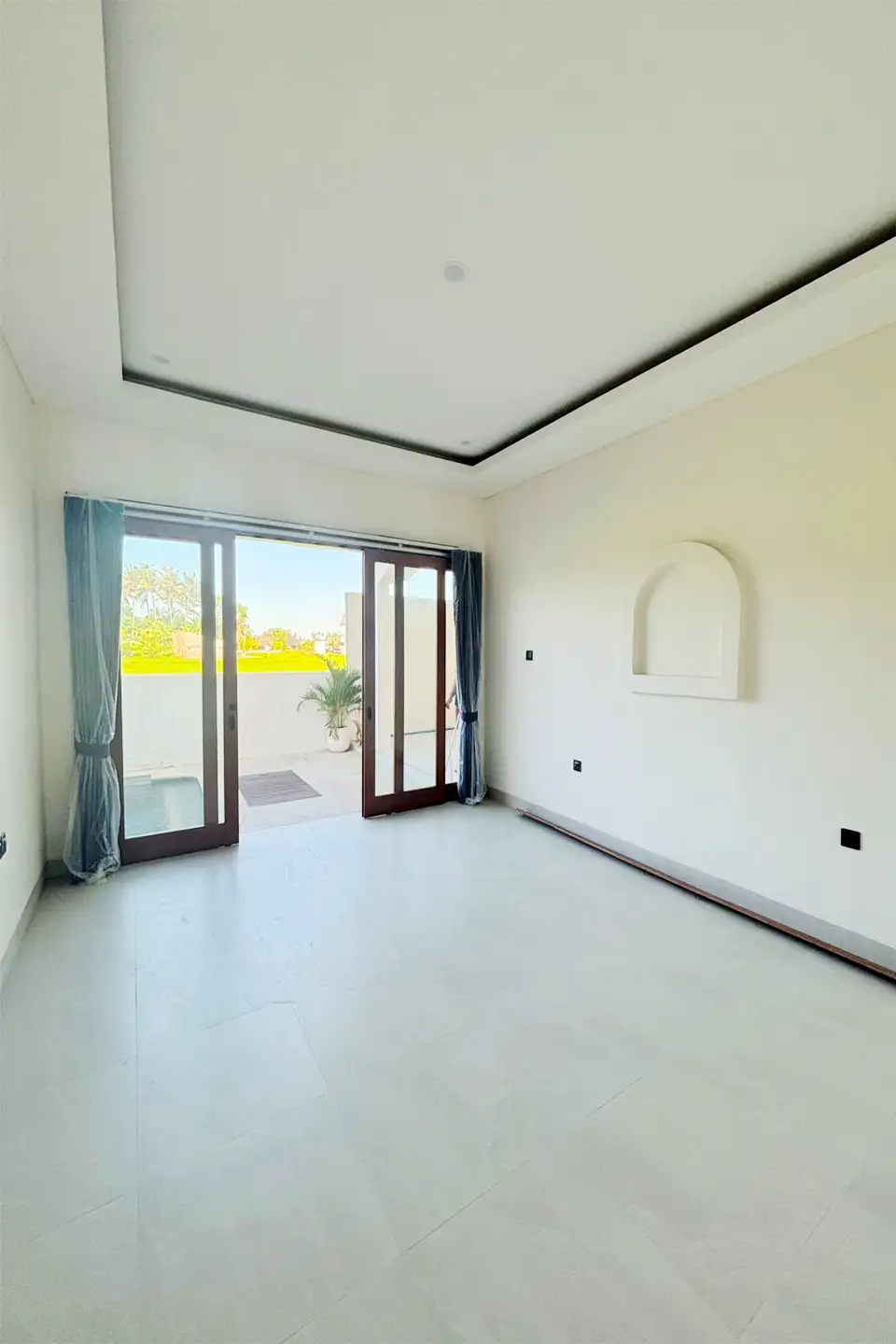 Villa 116m² in Indonesia, Kedungu. Priced at 14200$ rent photo-4