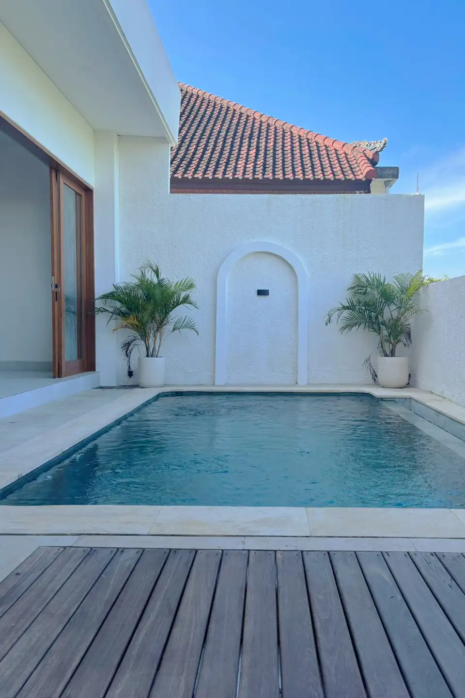Villa 116m² in Indonesia, Kedungu. Priced at 14200$ rent photo-5