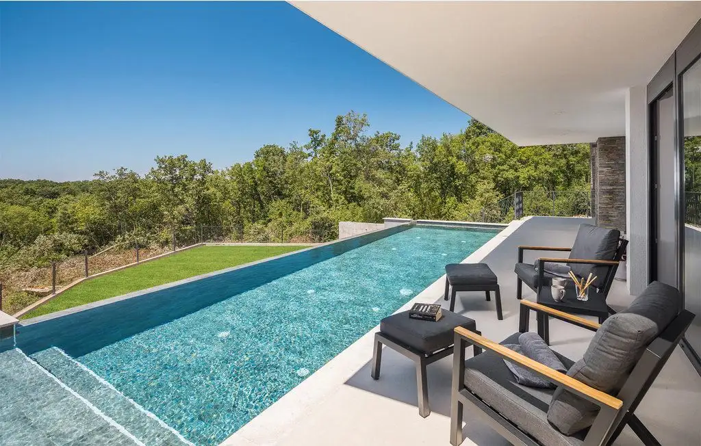 Villa 255m² in Croatia, Buje. Priced at 1200000€ rent photo-2