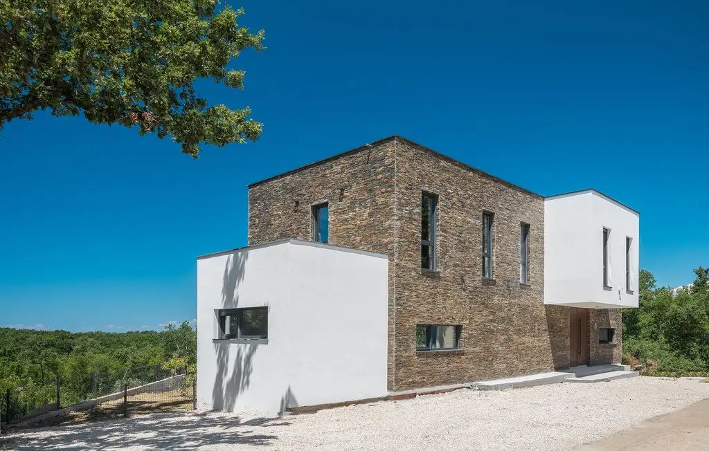 Villa 255m² in Croatia, Buje. Priced at 1200000€ rent photo-3