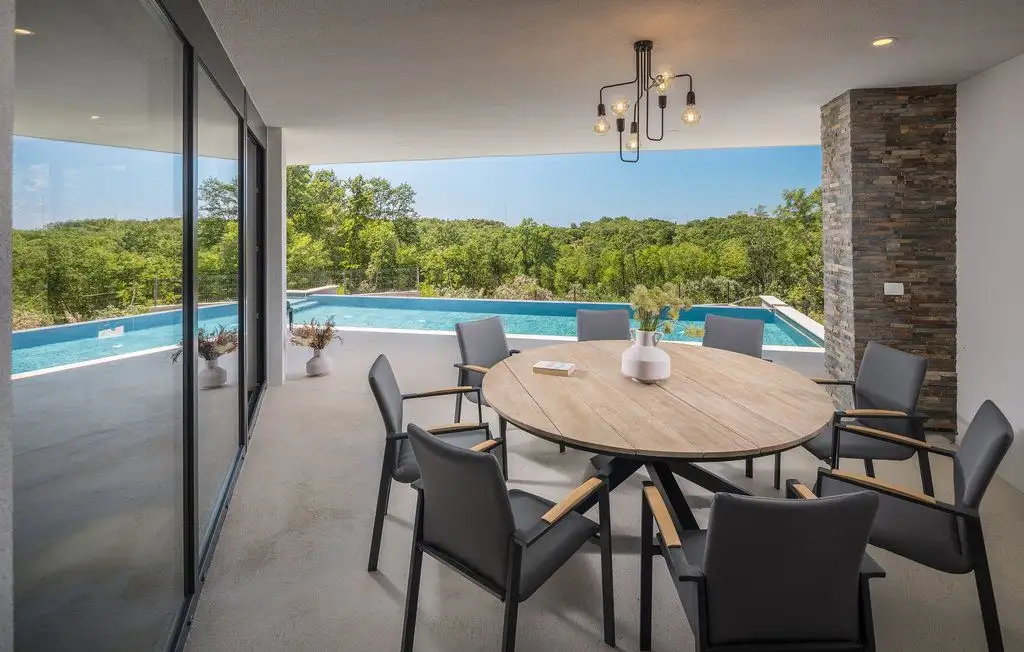 Villa 255m² in Croatia, Buje. Priced at 1200000€ rent photo-4