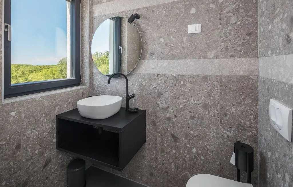 Villa 255m² in Croatia, Buje. Priced at 1200000€ rent photo-18