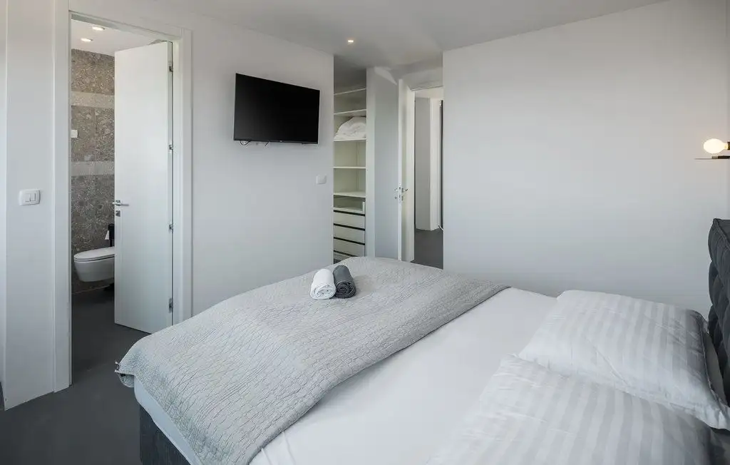 Villa 255m² in Croatia, Buje. Priced at 1200000€ rent photo-21