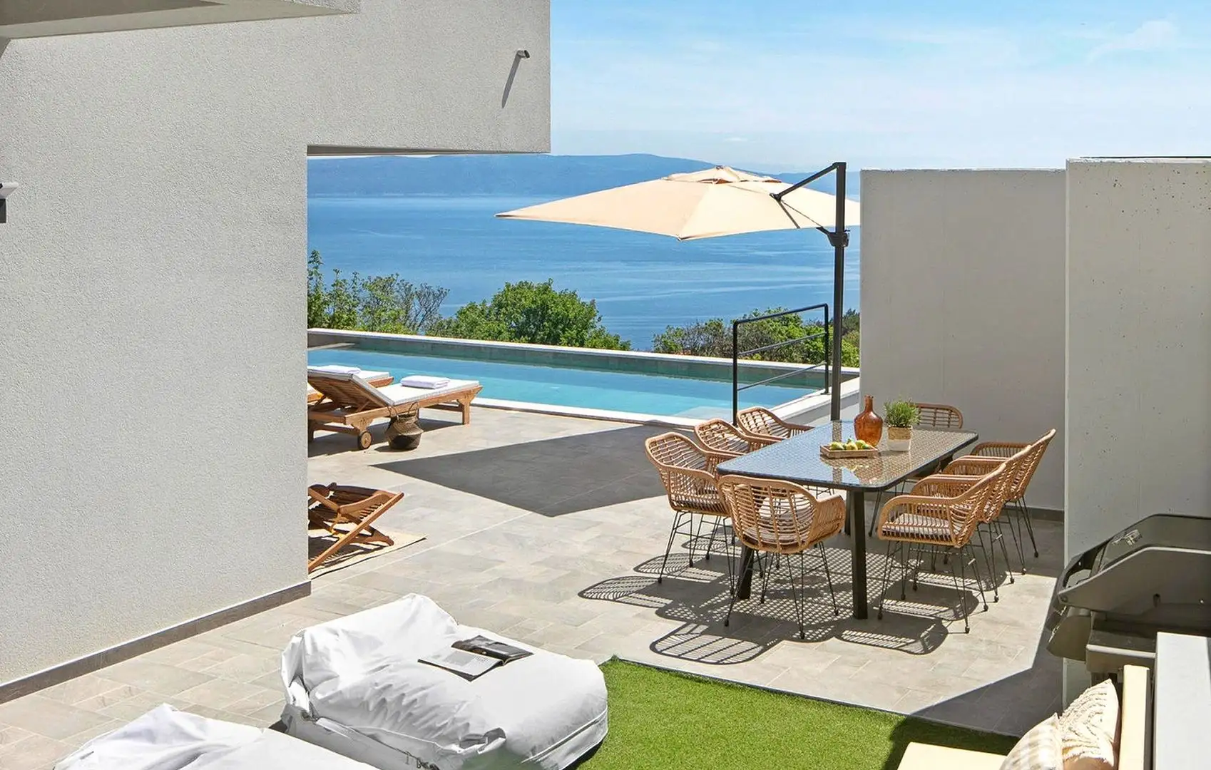 Villa 396m² in Croatia, Rabac. Priced at 1868000€ rent photo-2