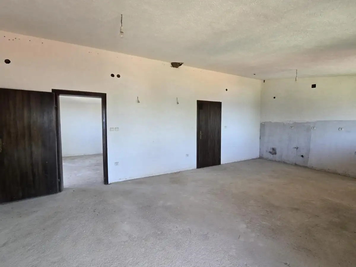 Flat 70m² in Montenegro, Susanj. Priced at 90000€ rent photo-11