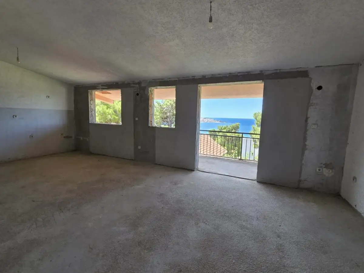 Flat 70m² in Montenegro, Susanj. Priced at 90000€ rent photo-13