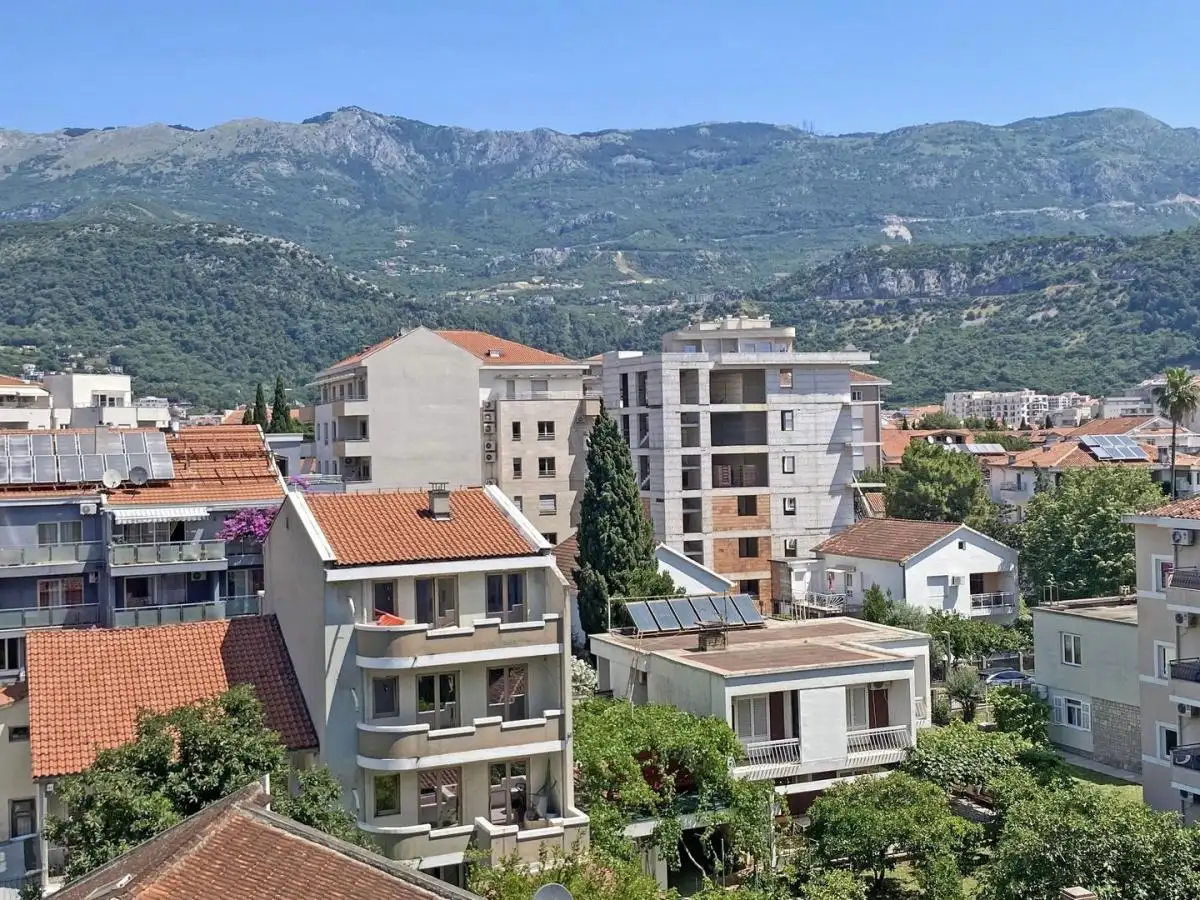 Flat 52m² in Montenegro, Budva. Priced at 199000€ rent photo-3