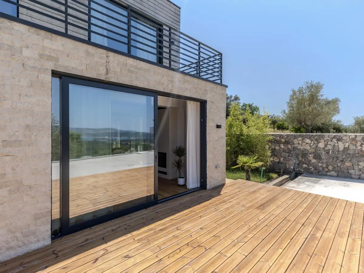 House 150m² in Montenegro, Kavac. Priced at 470000€ rent photo-3