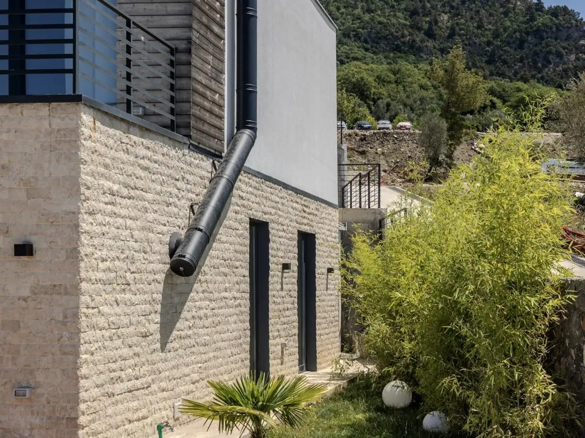 House 150m² in Montenegro, Kavac. Priced at 470000€ rent photo-17