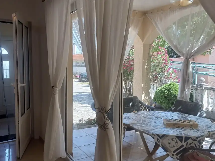 House 184m² in Montenegro, Budva. Priced at 380000€ rent photo-5