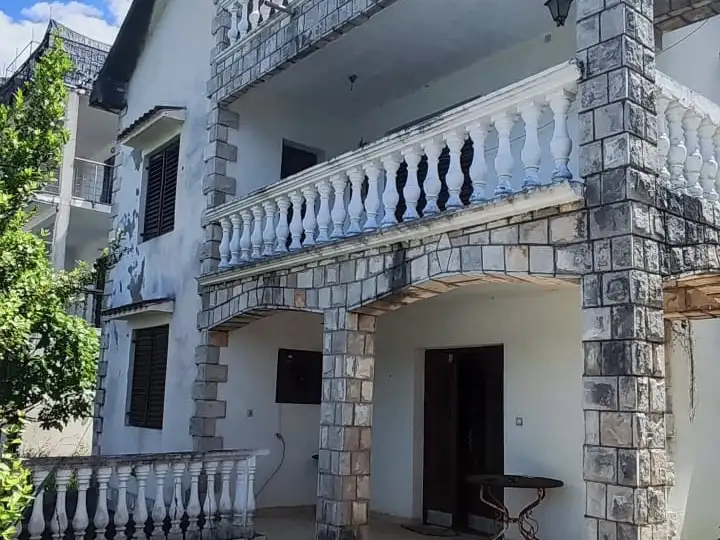 House 150m² in Montenegro, Krasici. Priced at 170000€ rent photo-25
