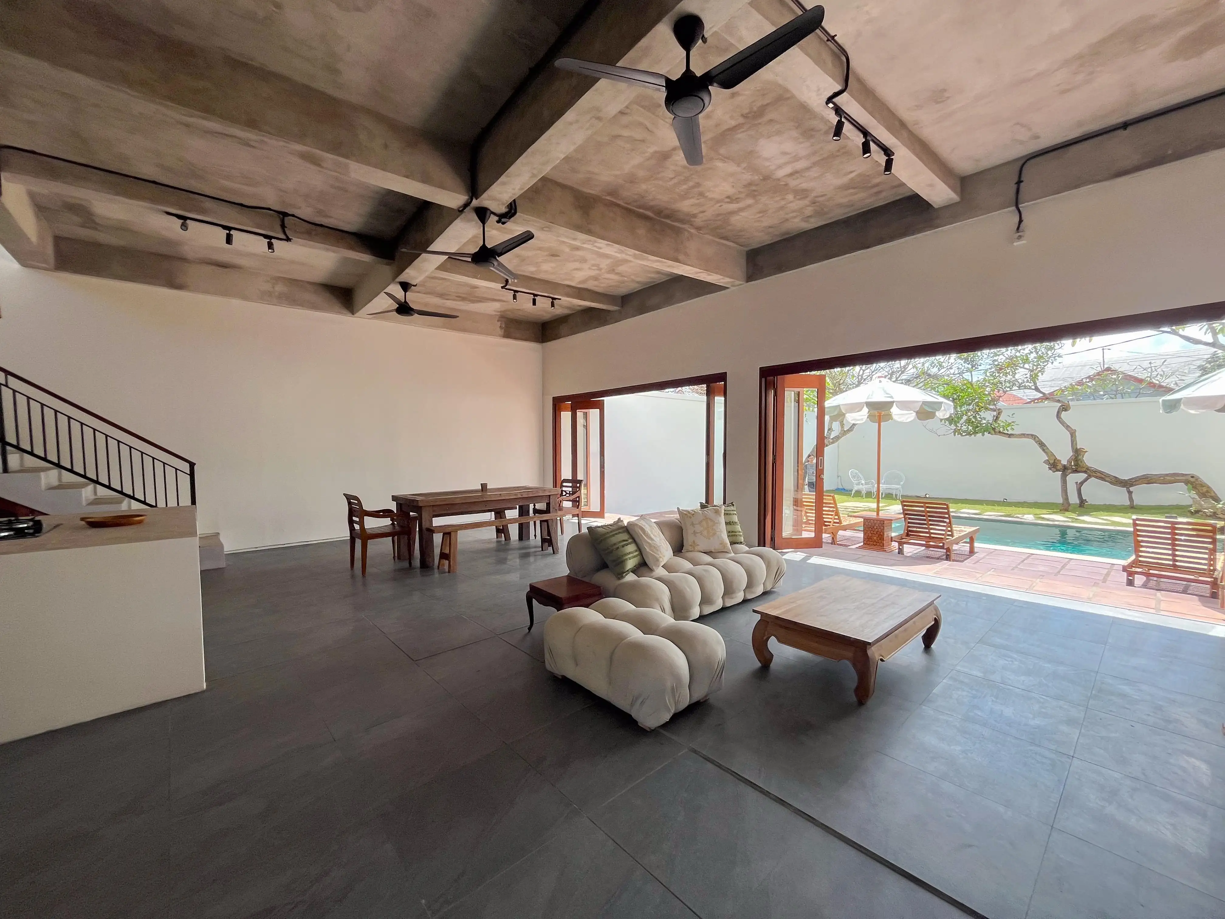 Villa 200m² in Indonesia, Canggu. Priced at 59058$ rent photo-12
