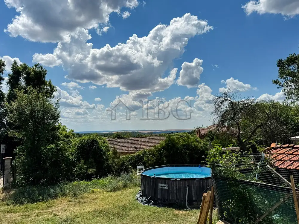 House 150m² in Bulgaria, Ruse. Priced at 62000€ rent photo-1