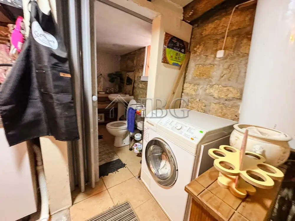 House 150m² in Bulgaria, Ruse. Priced at 62000€ rent photo-19