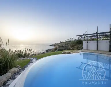 Buy in Cyprus for 1890000€
