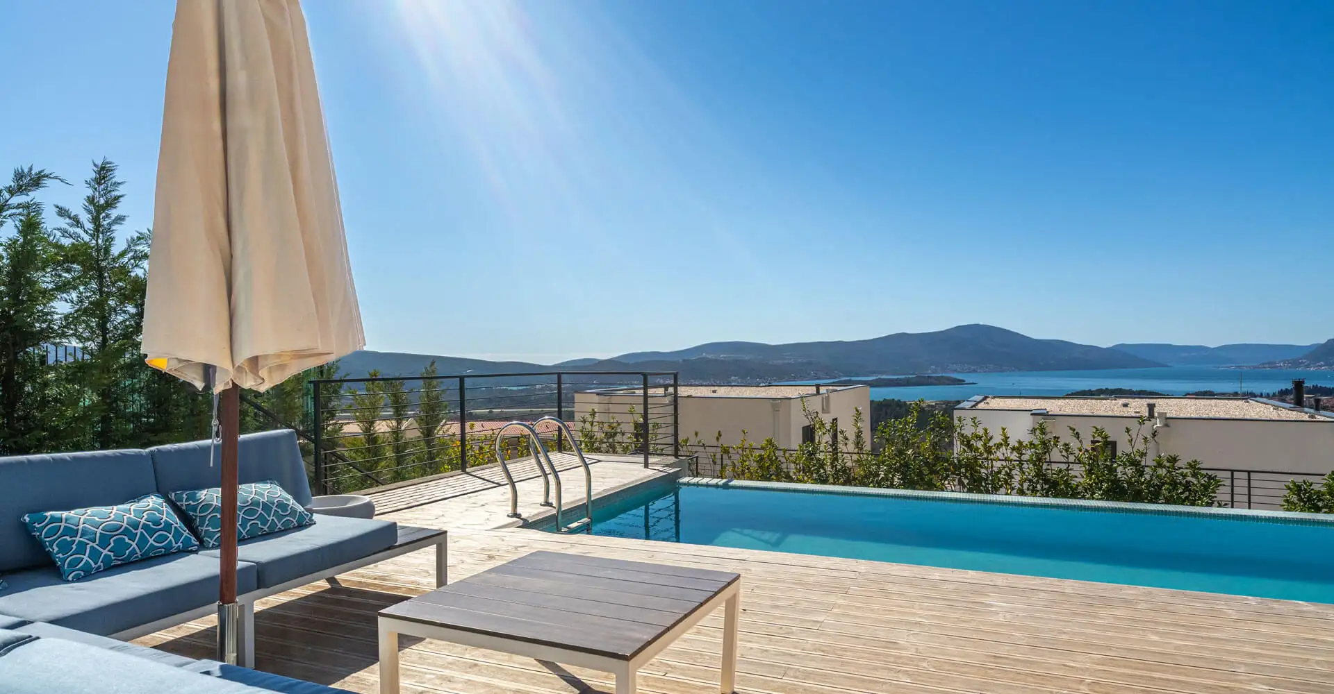 Villa 180m² in Montenegro, Kotor. Priced at 695000€ rent photo-1