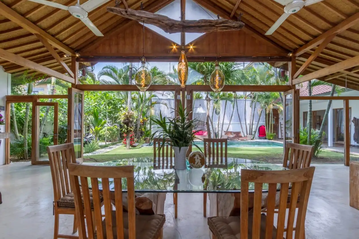 Villa 240m² in Indonesia, Kerobokan. Priced at 598000$ rent photo-6