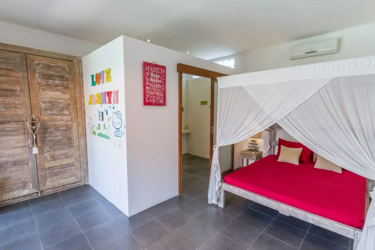 Villa 240m² in Indonesia, Kerobokan. Priced at 598000$ rent photo-15