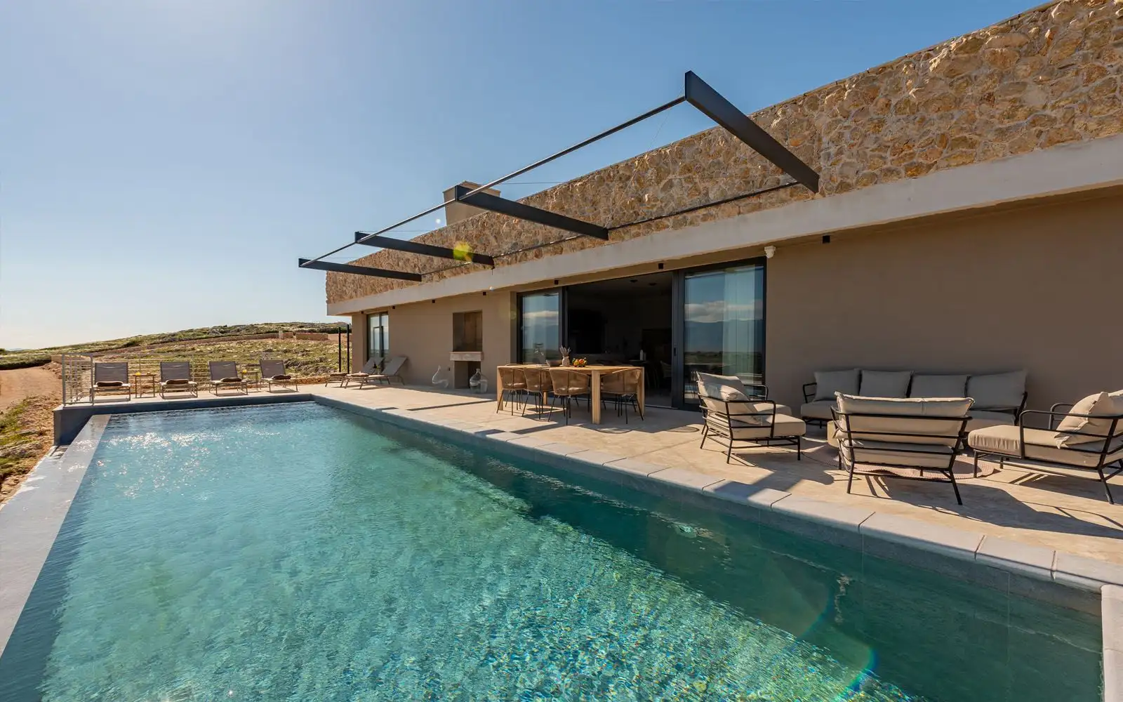 Villa 295m² in Croatia, Pag. Priced at 1250000€ rent photo-1