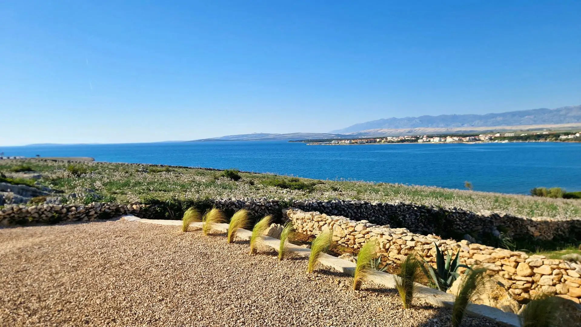 Villa 295m² in Croatia, Pag. Priced at 1250000€ rent photo-6