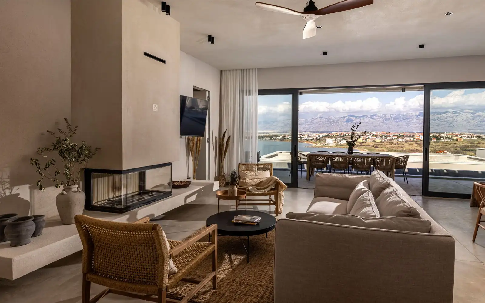 Villa 295m² in Croatia, Pag. Priced at 1250000€ rent photo-10