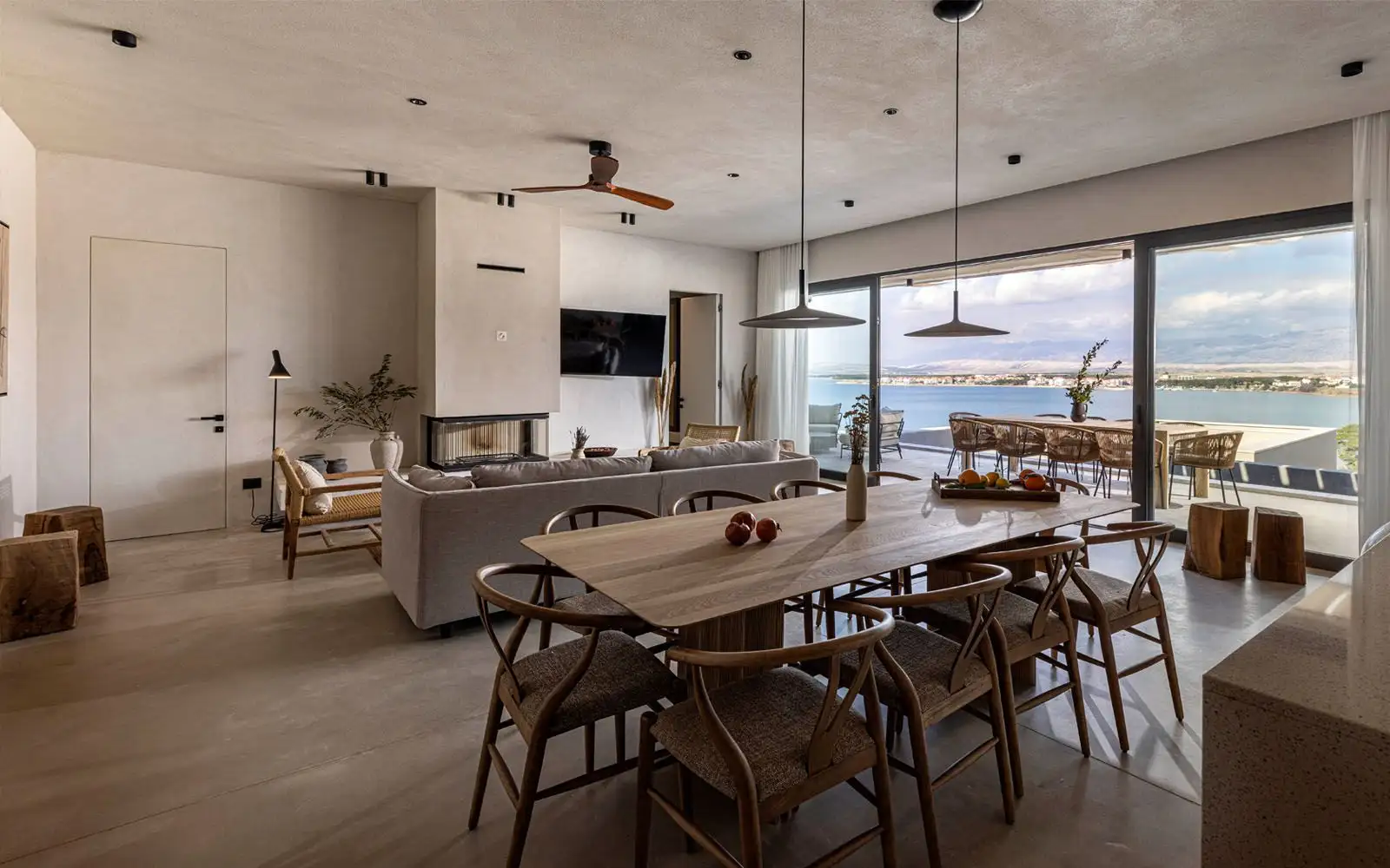 Villa 295m² in Croatia, Pag. Priced at 1250000€ rent photo-11