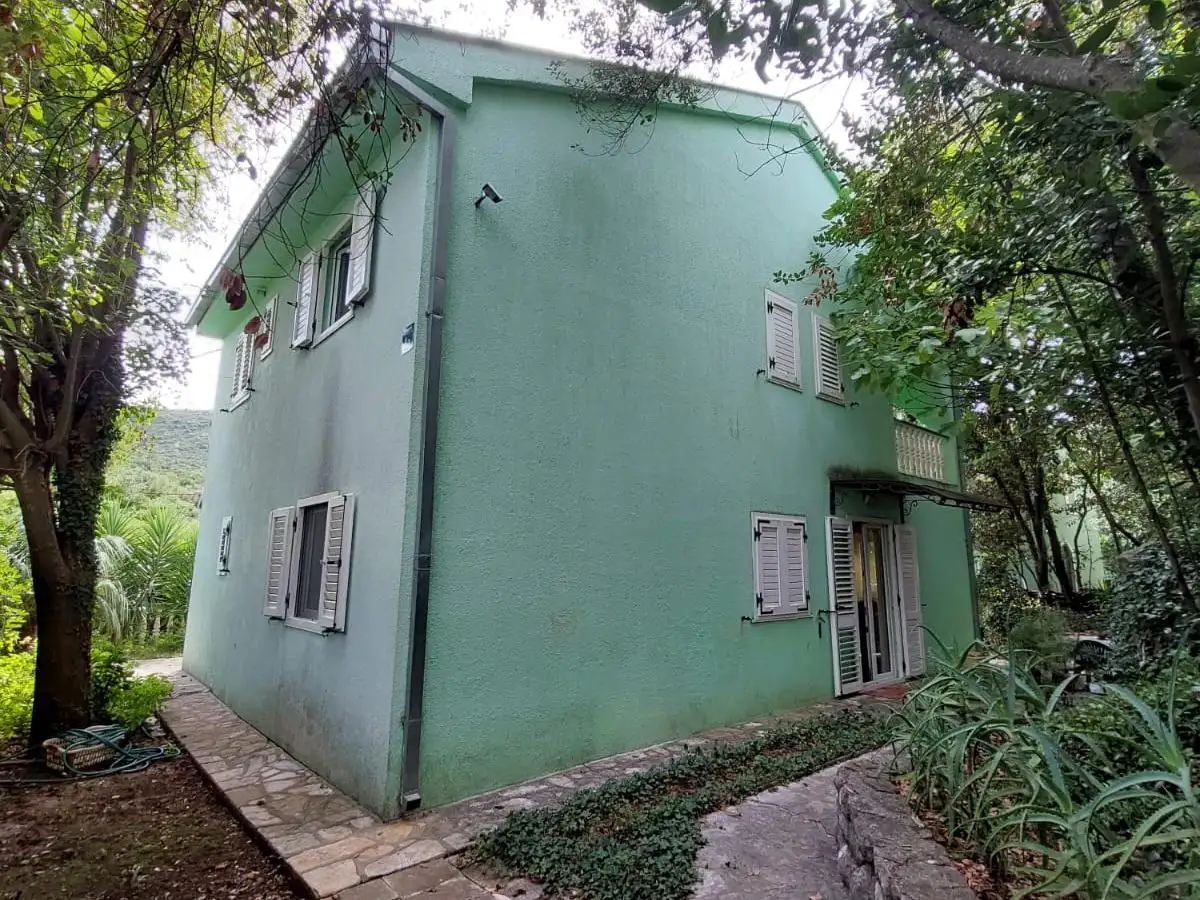 House 150m² in Montenegro, Krasici. Priced at 315000€ rent photo-5