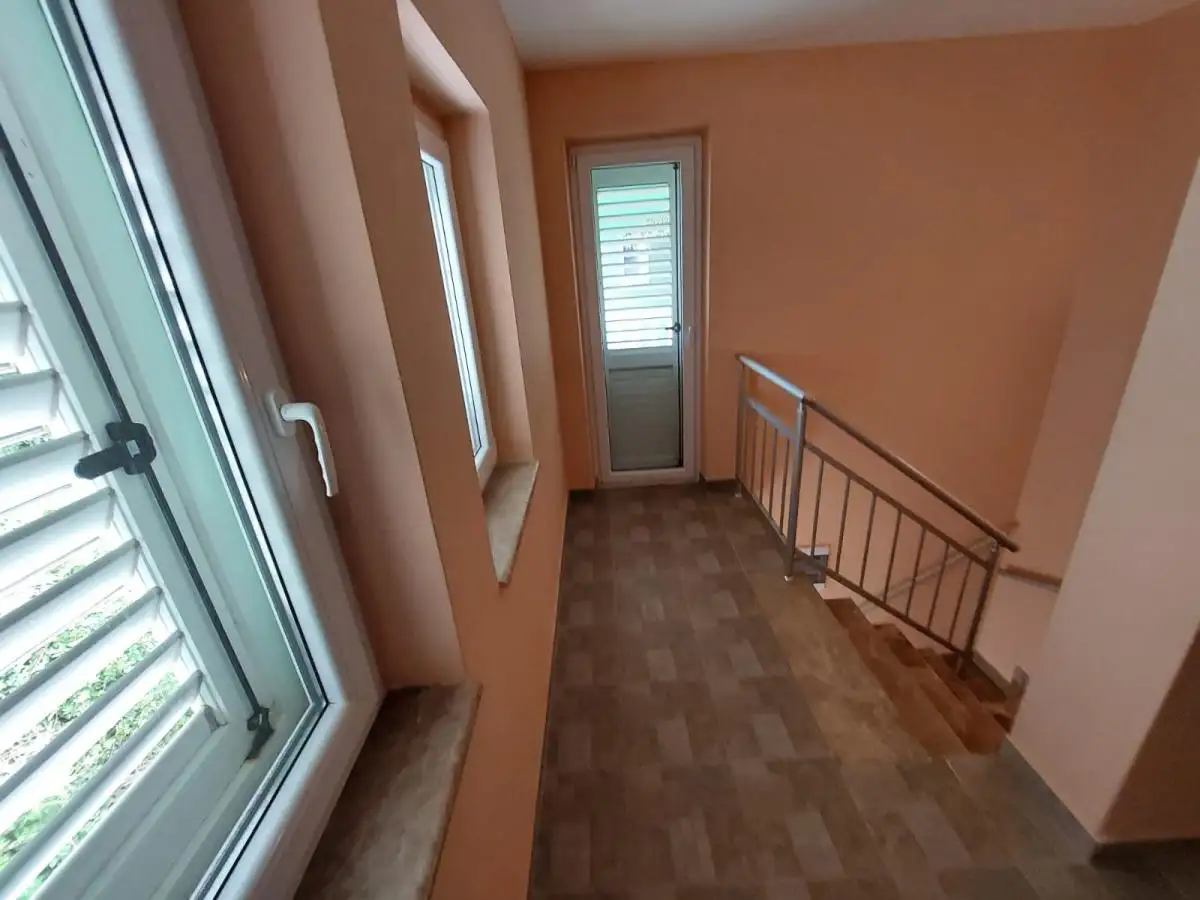 House 150m² in Montenegro, Krasici. Priced at 315000€ rent photo-9