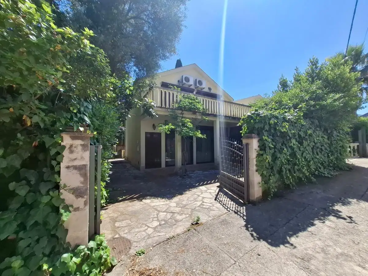 House 100m² in Montenegro, Krasici. Priced at 268000€ rent photo-1