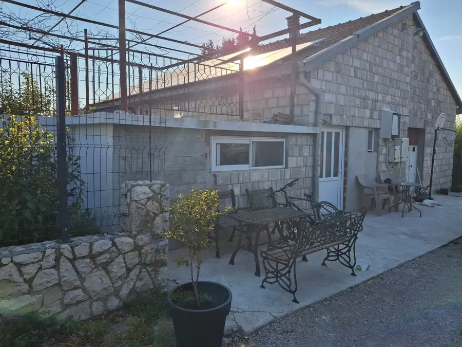 House 147m² in Montenegro, Bar. Priced at 180000€ rent photo-1