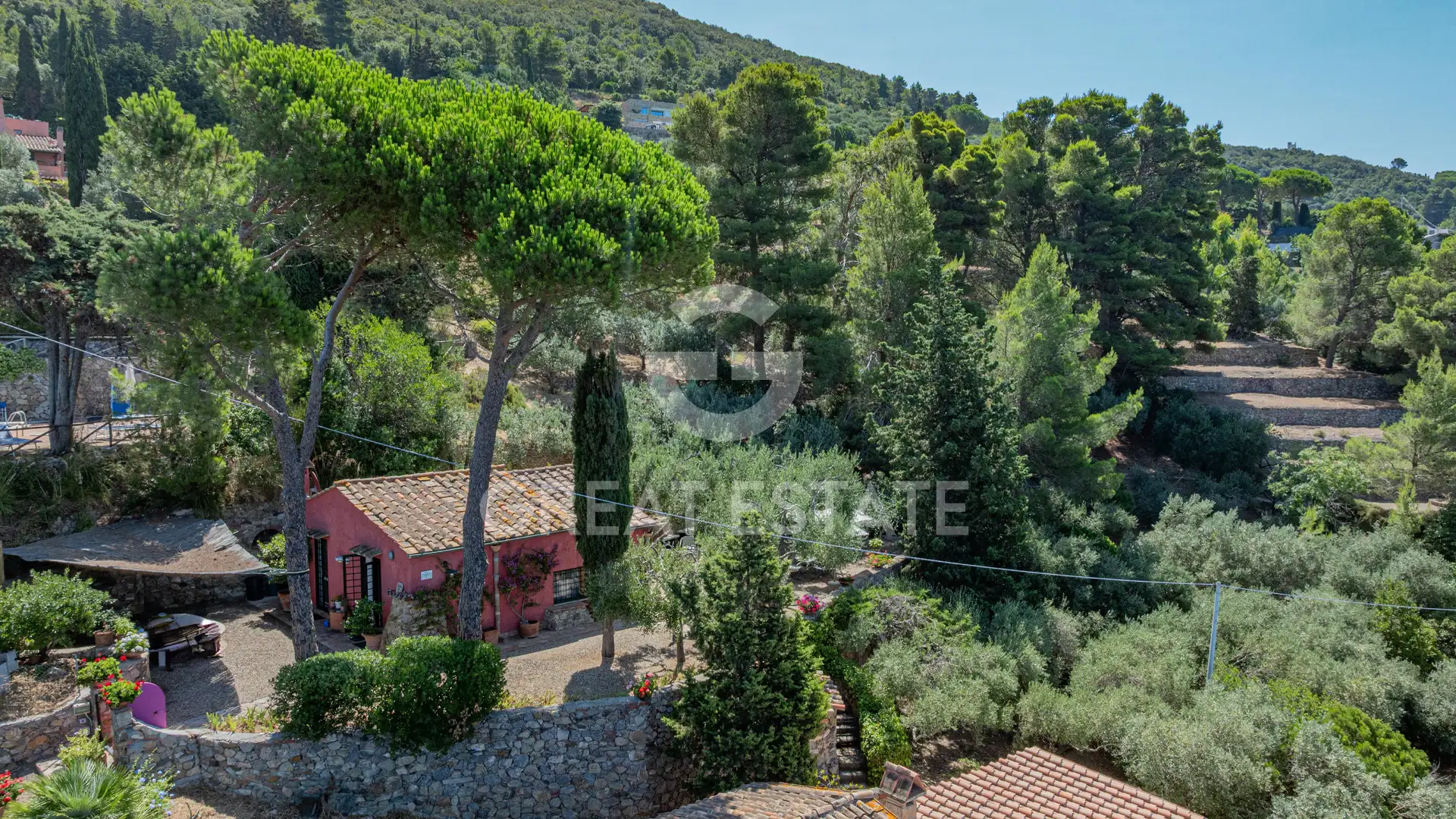 House 76m² in Italy, Grosseto. Priced at 585000€ rent photo-2