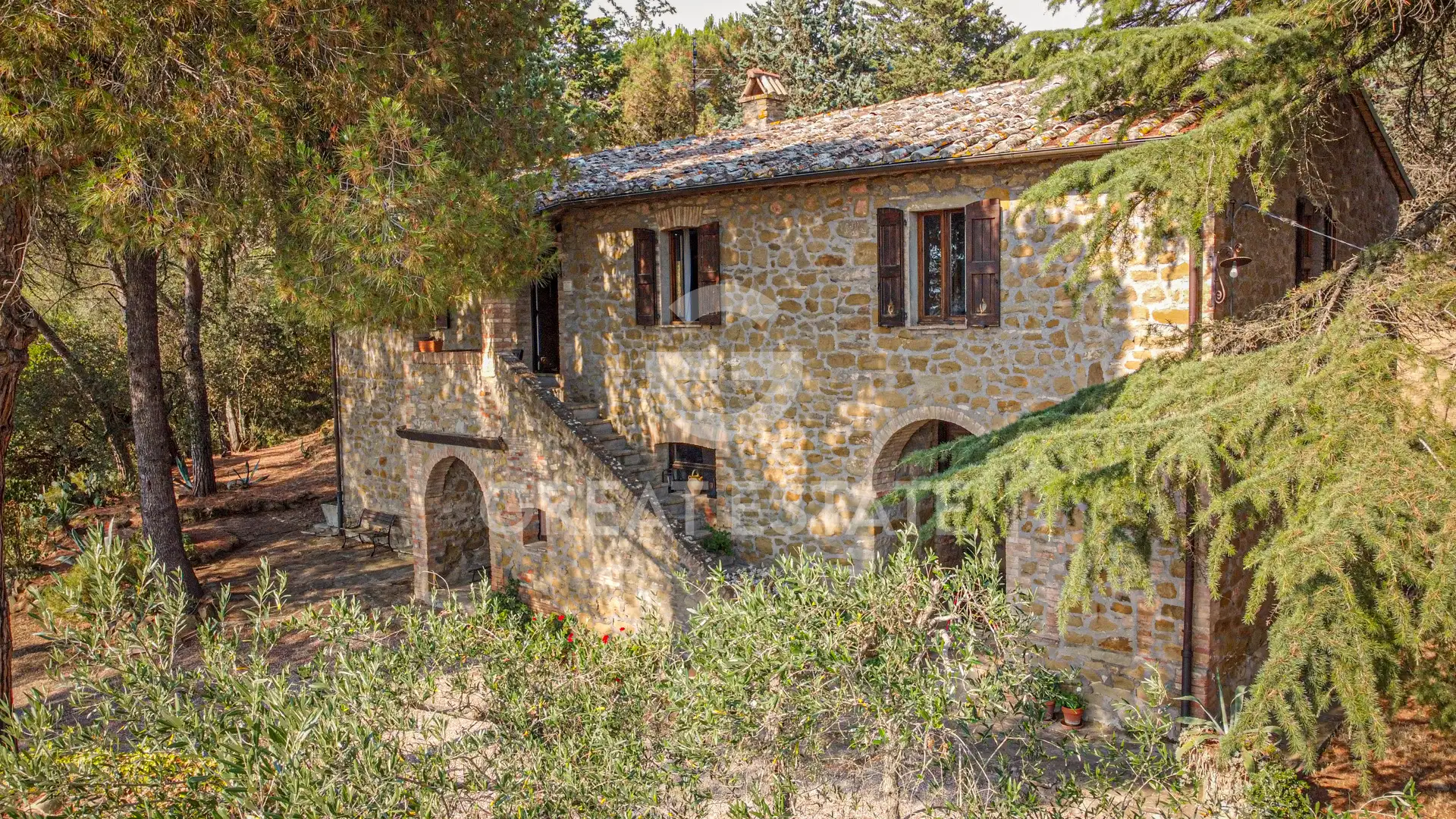 House 429m² in Italy, Perugia. Priced at 690000€ rent photo-2