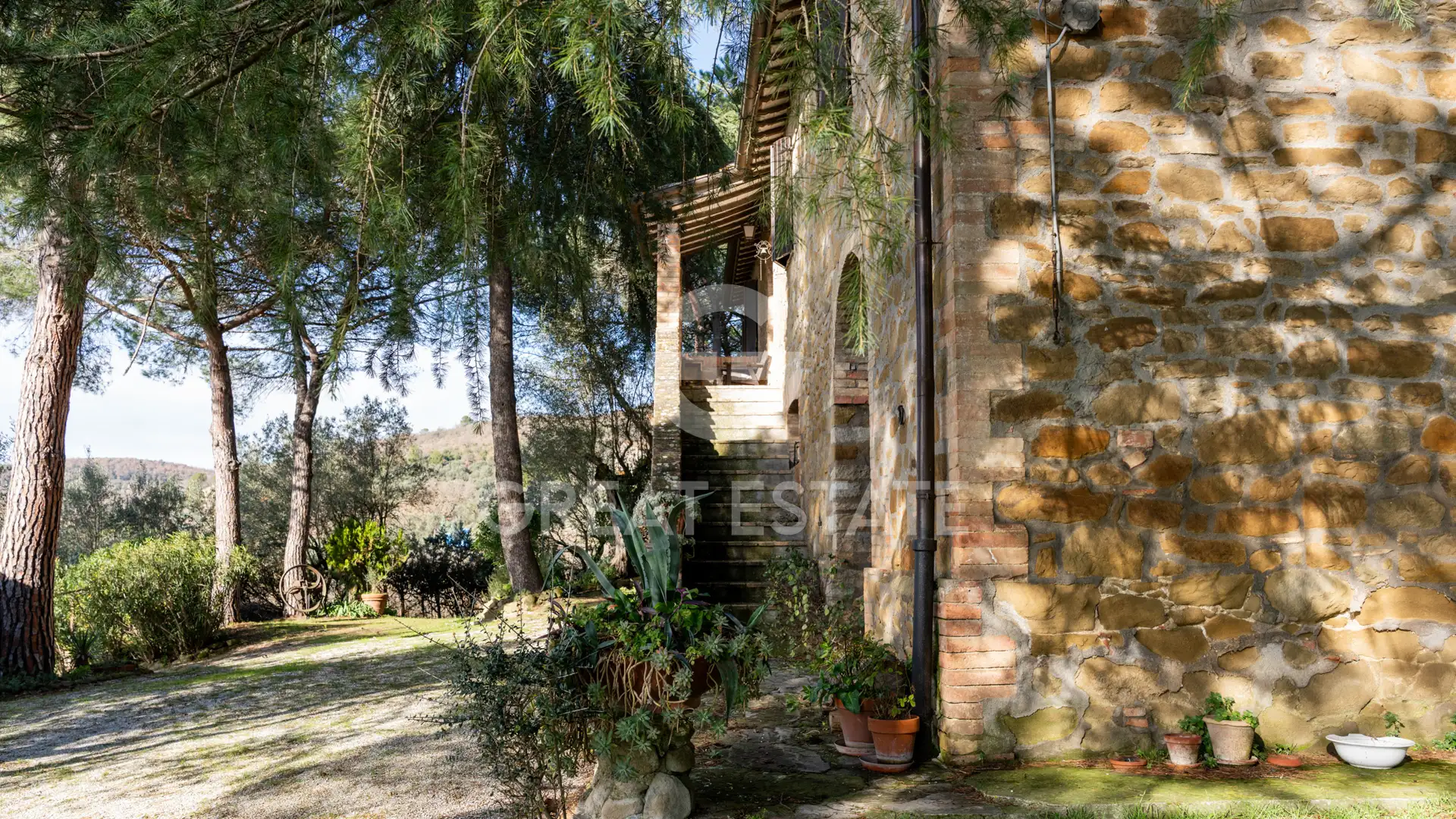 House 429m² in Italy, Perugia. Priced at 690000€ rent photo-7