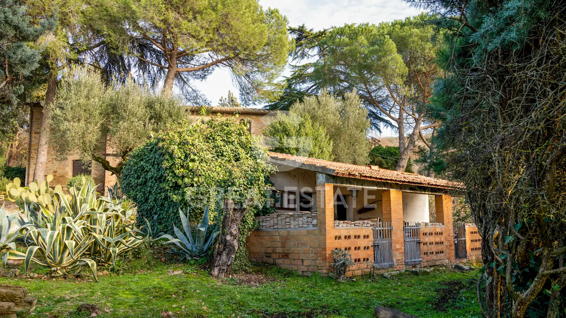 House 429m² in Italy, Perugia. Priced at 690000€ rent photo-15