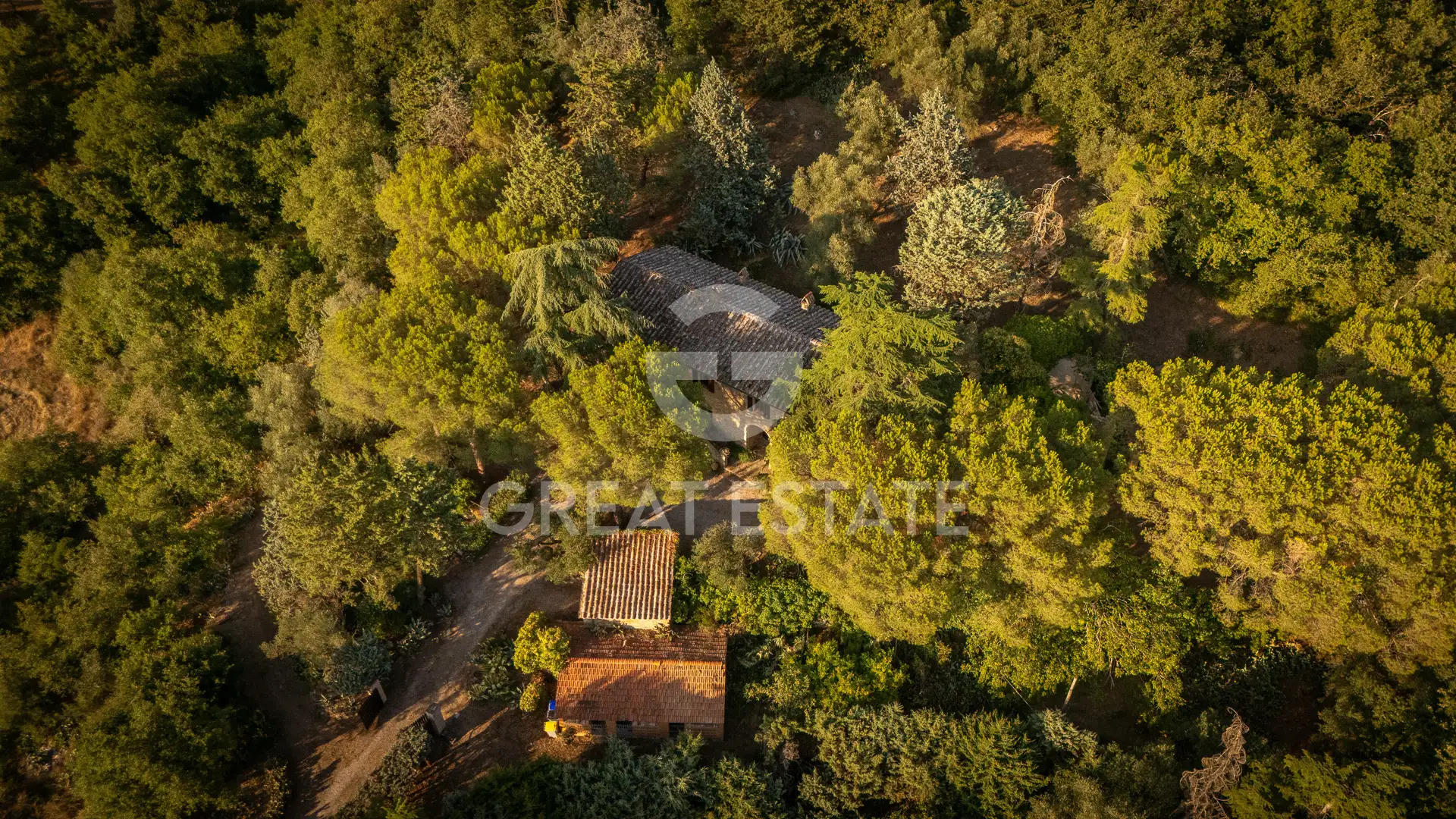 House 429m² in Italy, Perugia. Priced at 690000€ rent photo-4